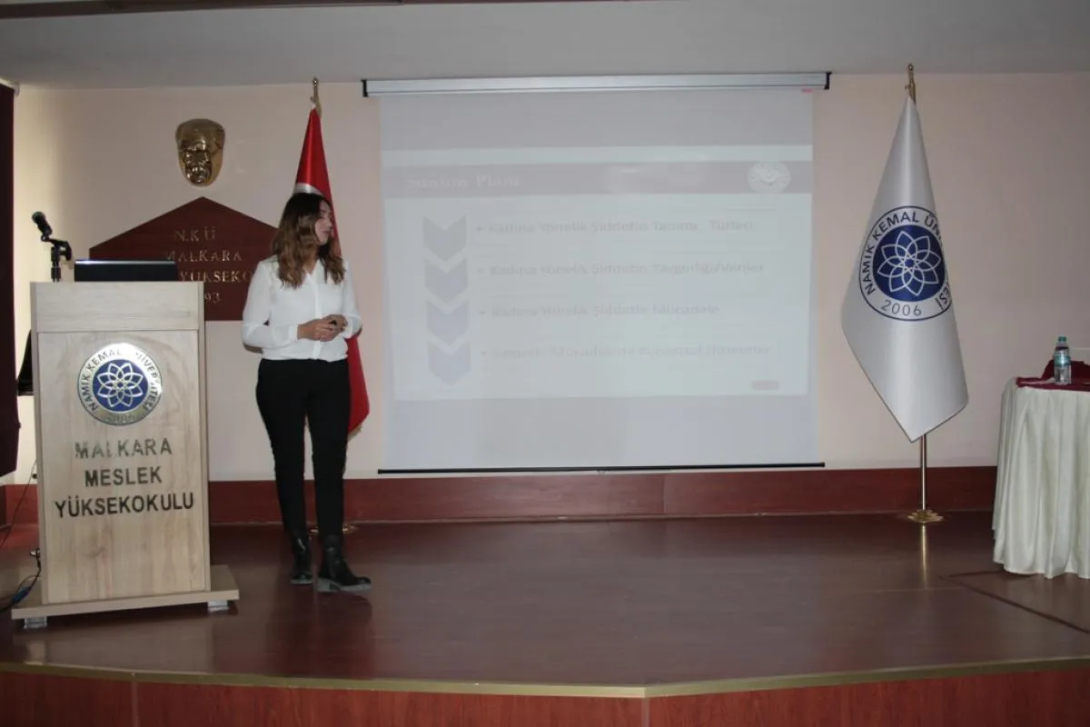 Malkara Meslek Yüksekokulunda Kadına Yönelik Şiddetle Mücadele ve Farkındalık Eğitimi Düzenlendi