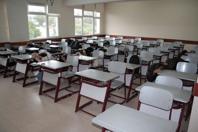 13 Ekim Uluslararası Afet Risklerinin Azaltılması Günü Kapsamında Eğitim ve Deprem Tahliye Tatbikatı Yapılmıştır 7